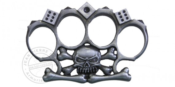 ''The Fateful Double'' knuckle-duster